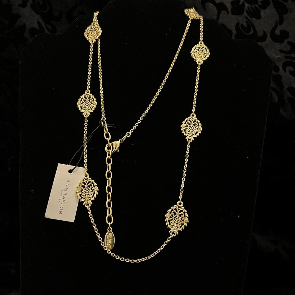 Gold tone Rhinestone embellished Medallion Necklace *New never worn